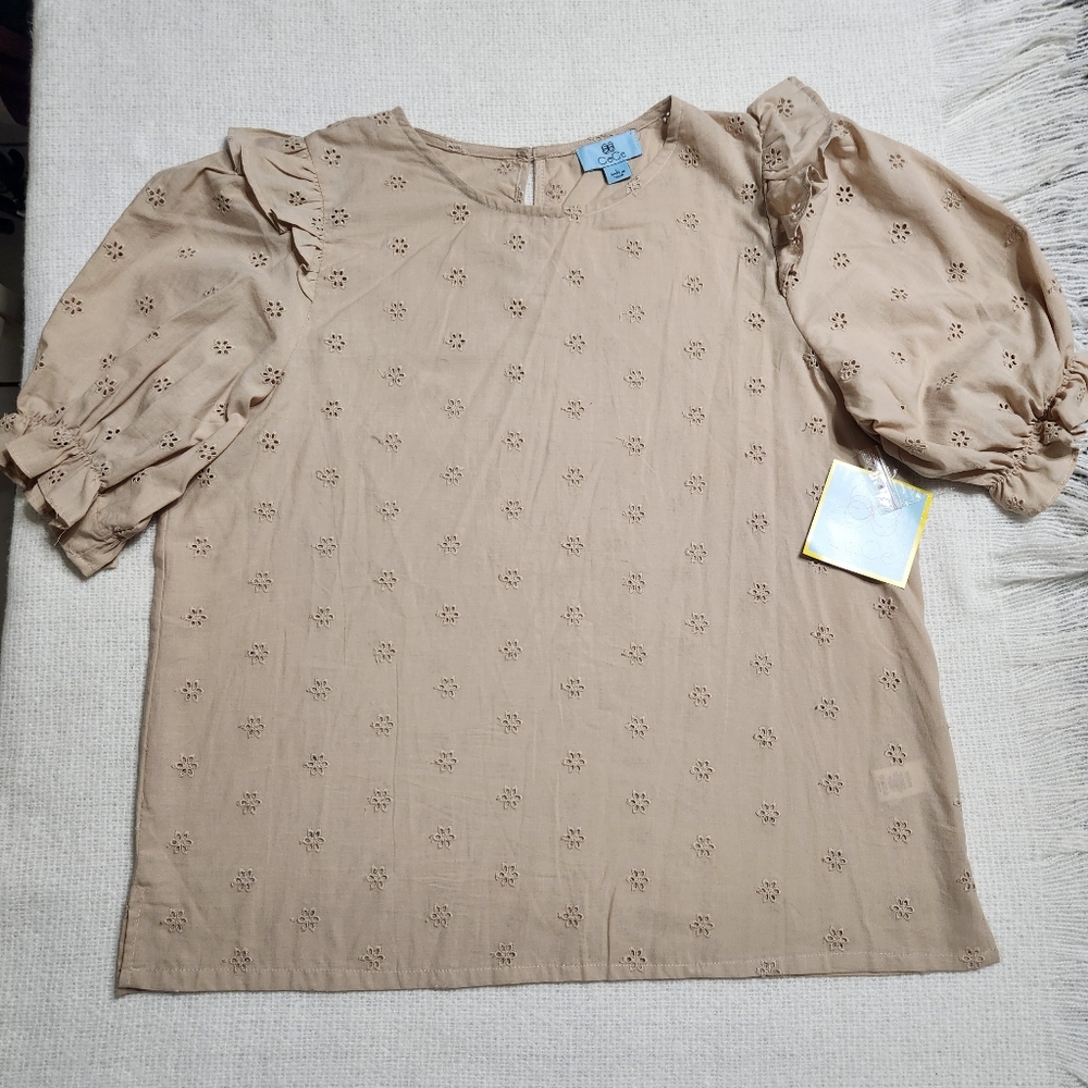 CeCe Tan Eyelet Puff Sleeve Top Size L